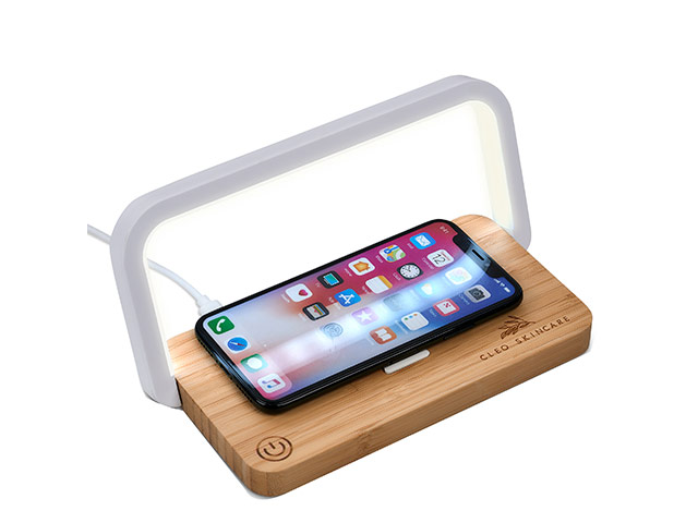 Okiyo Yoru Bamboo Wireless Charger And Night Light