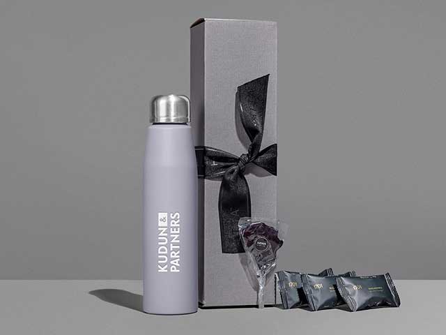 Yatta Classic Capsule Hamper - Image 2