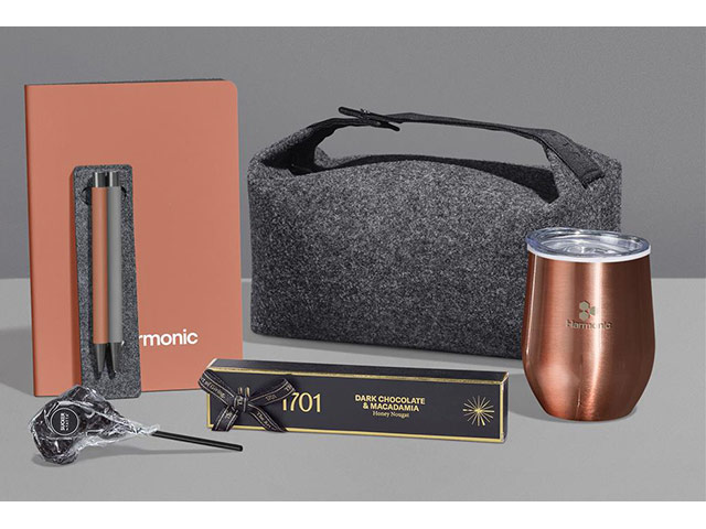 Yatta Luxe Lines Hamper