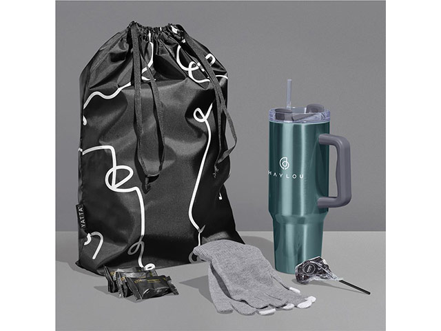 Yatta Winter Whimsy Hamper - Image 3